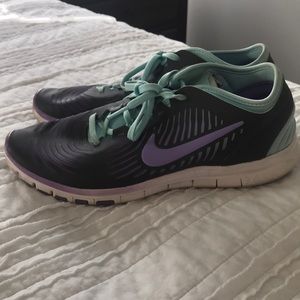 Nike Free Balanza Tennis Shoes